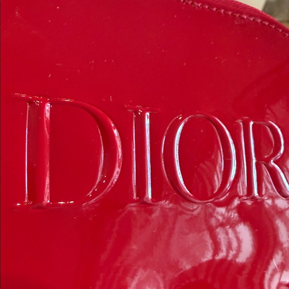 Gorgeous light weight cosmetic bag/ toiletries - Picture 2 of 13